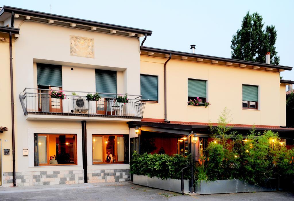Appartamento Lago Peschiera del Garda Rom bilde
